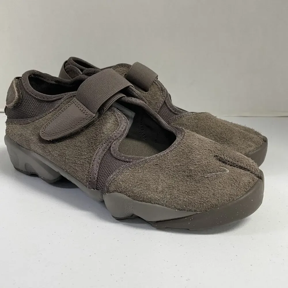 Nike Air Rift Ironstone HQ1474 002 Size 9 Women Brown Tabi Sneaker Jane Style